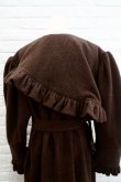 画像3: DECO depuis 1985 (デコ ドゥピュイイチキューハチゴー) assymetry frill coat brown (3)