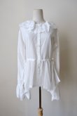 画像1: SIIILON DOMESTIC FRILL BLOUSE white (1)