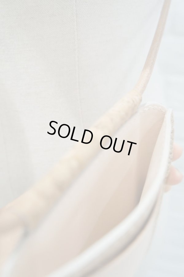 画像5: DECO depuis 1985 (デコ ドゥピュイイチキューハチゴー) 3WOOD PASS CASE beige (5)