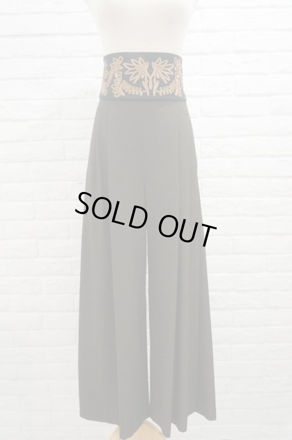 画像2: LOKITHO EMBROIDRED BELT PANTS  khaki (2)