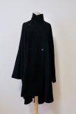 画像3: JUHA (ユハ）OVERSIZED PONCHO COAT black (3)