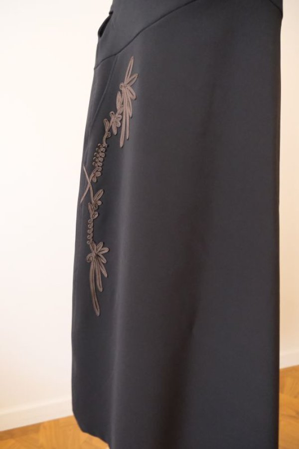 画像5: LOKITHO (ロキト)CORDEMB SALOPETTE SLIRT BLK×BR (5)