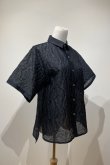 画像3: LOKITHO BOTANICAL EMBOSS SHIRT BLACK (3)