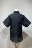 画像4: LOKITHO BOTANICAL EMBOSS SHIRT BLACK (4)