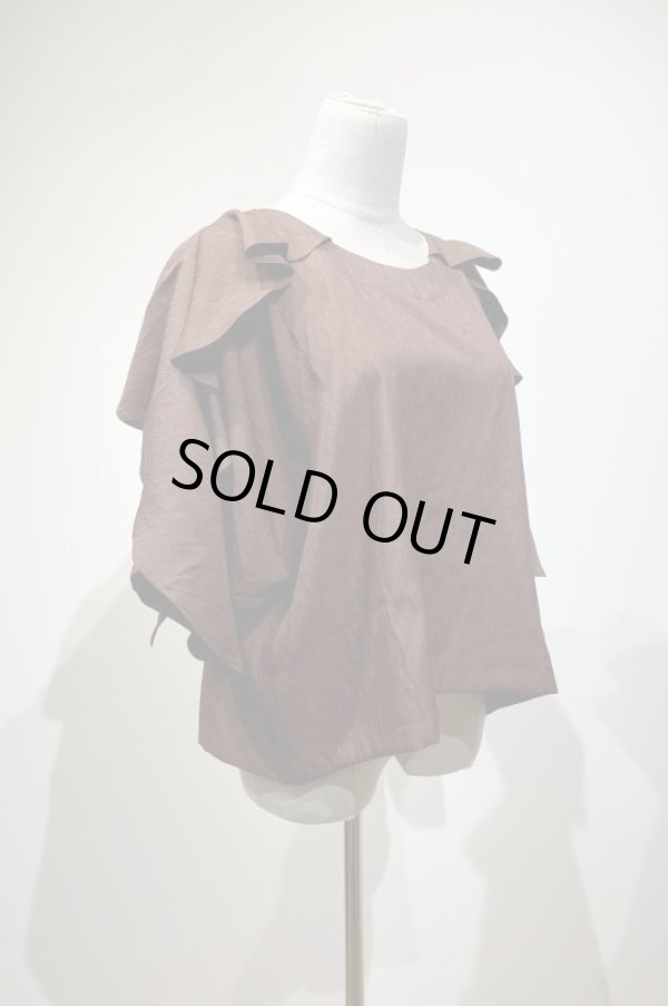 画像2: youmolaugh (ユーモラフ）シャンブレーラッフルプルオーバー　brown (2)