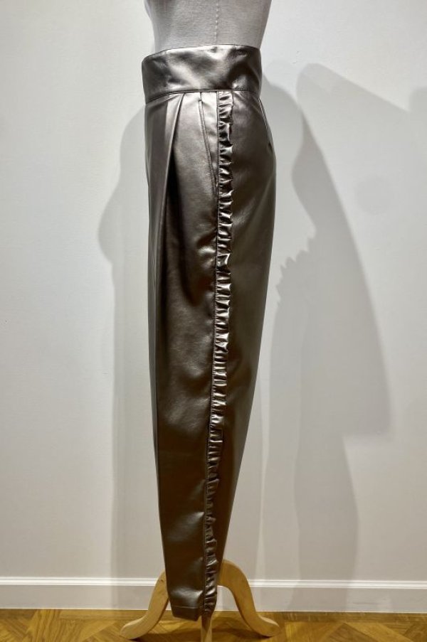 画像2: DECO depuis 1985  SIDE FRILL FAKE LEATHER PANTS silver (2)