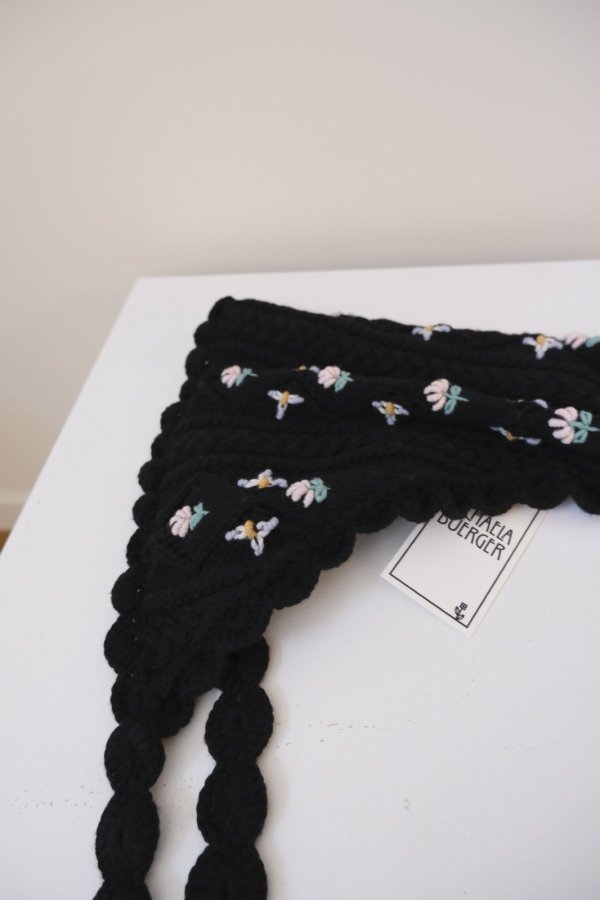 画像4: MICHAELA BUERGER  AMY black (4)