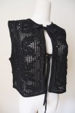 画像2: uca  open-knit grid × hand popcorn stitch vest black (2)