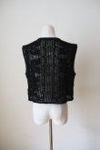 画像4: uca  open-knit grid × hand popcorn stitch vest black (4)