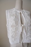 画像5: uca  open-knit grid × hand popcorn stitch vest white (5)