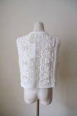 画像3: uca  open-knit grid × hand popcorn stitch vest white (3)