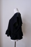 画像5: YuumiAria（ユウミアリア）EMB. Frill Tshirts black (5)
