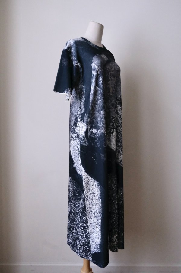 画像2: NON TOKYO PRINT RIB HALF SLEEVE ONE-PIECE rock (2)