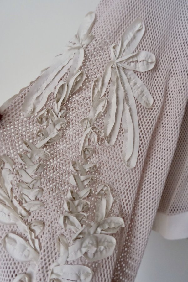 画像4: LOKITHO (ロキト) CORD EMBROIDERY MESH TOP beige (4)