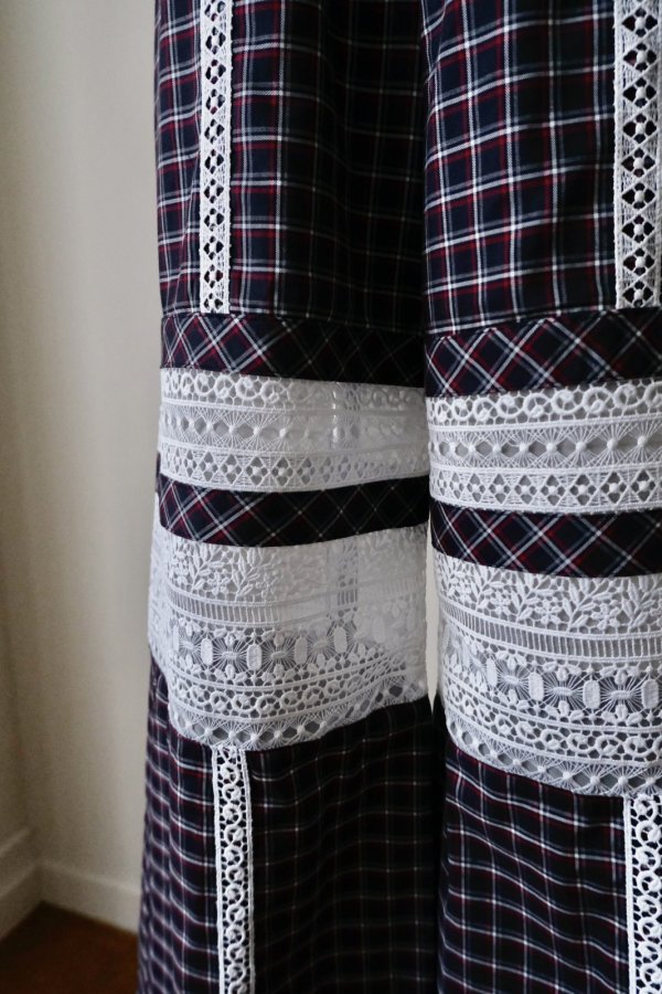 画像4: AOIWANAKA  Framed Lace Pants red (4)