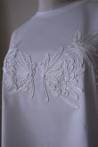 画像2: LOKITHO (ロキト) CORD EMBROIDERY BIG T white (2)