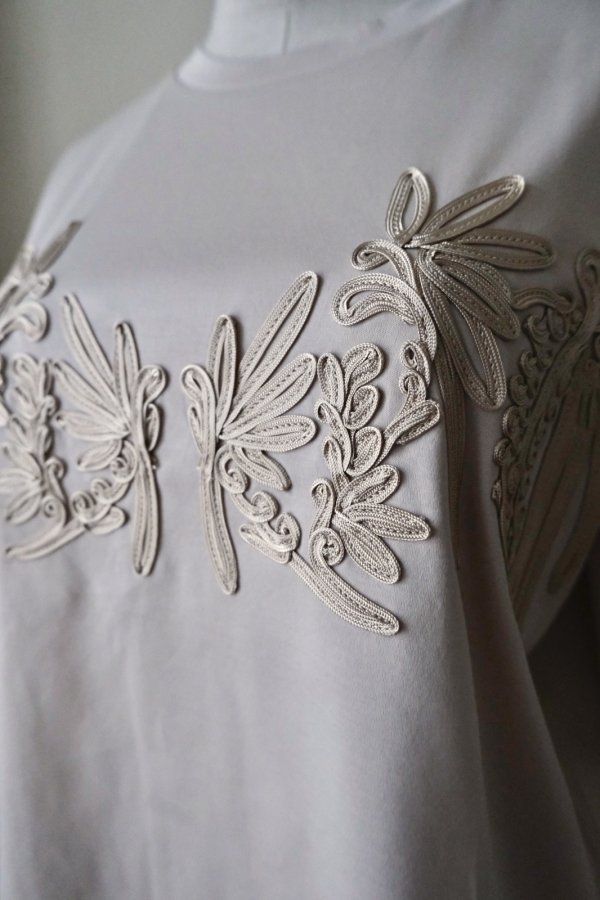 画像4: LOKITHO (ロキト) CORD EMBROIDERY BIG T beige (4)