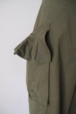 画像2: GO TO HOLLYWOOD Ruffled Flap Pocket Weather Cloth Pants khaki (2)