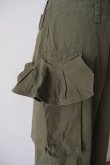 画像3: GO TO HOLLYWOOD Ruffled Flap Pocket Weather Cloth Pants khaki (3)