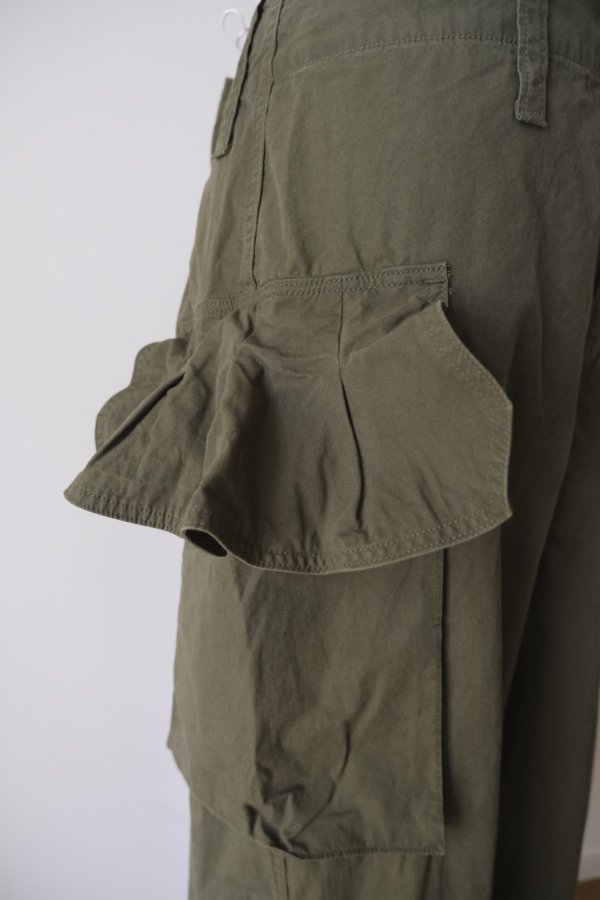 画像3: GO TO HOLLYWOOD Ruffled Flap Pocket Weather Cloth Pants khaki (3)
