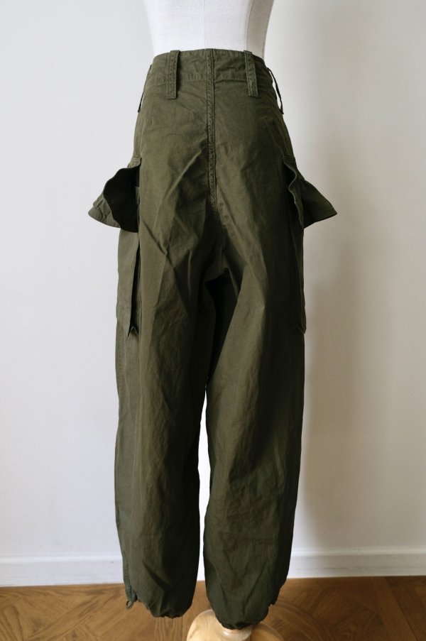 画像4: GO TO HOLLYWOOD Ruffled Flap Pocket Weather Cloth Pants khaki (4)