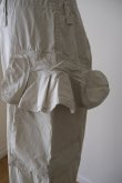 画像4: GO TO HOLLYWOOD Ruffled Flap Pocket Weather Cloth Pants off white (4)