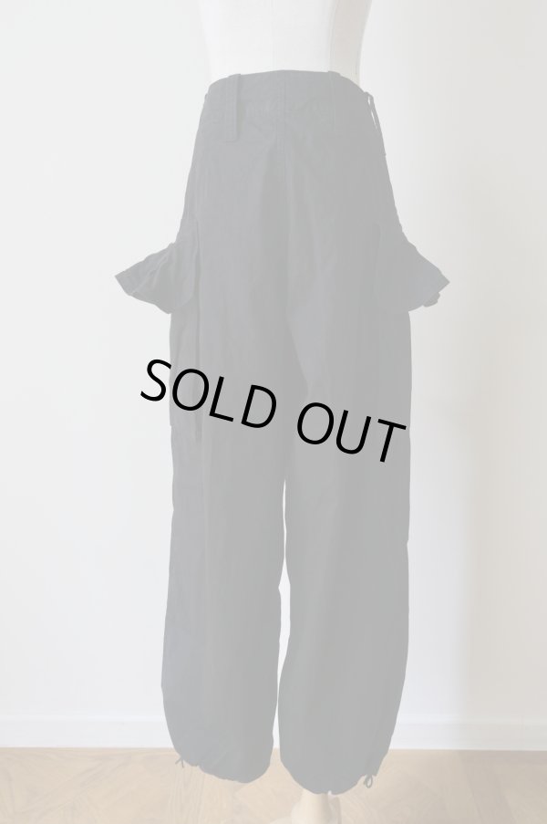 画像3: GO TO HOLLYWOOD Ruffled Flap Pocket Weather Cloth Pants black (3)