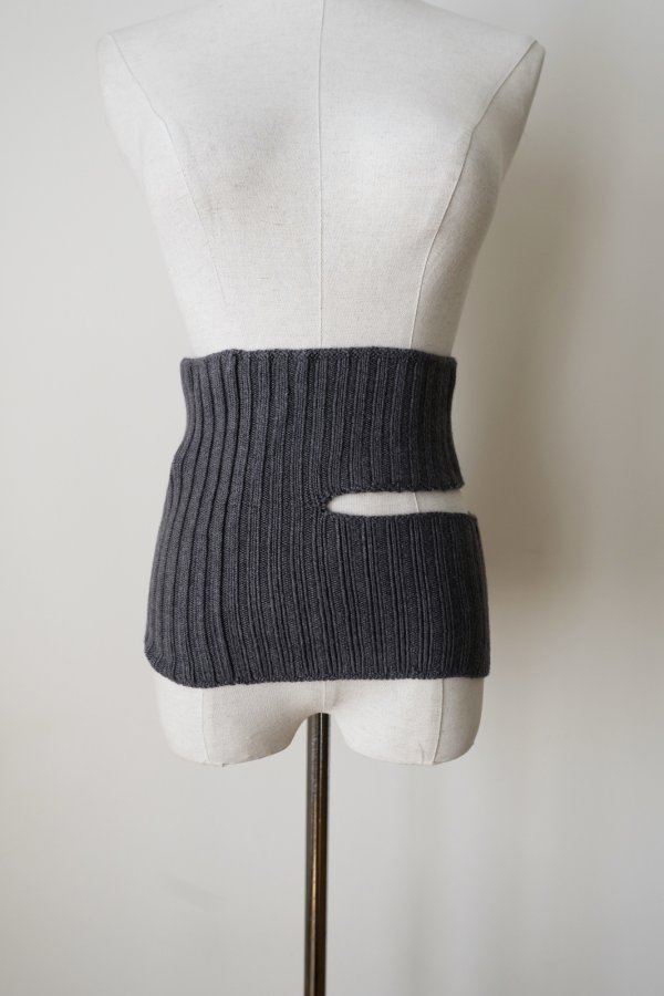 画像3: uca wholegarment knit slit bustier (3)