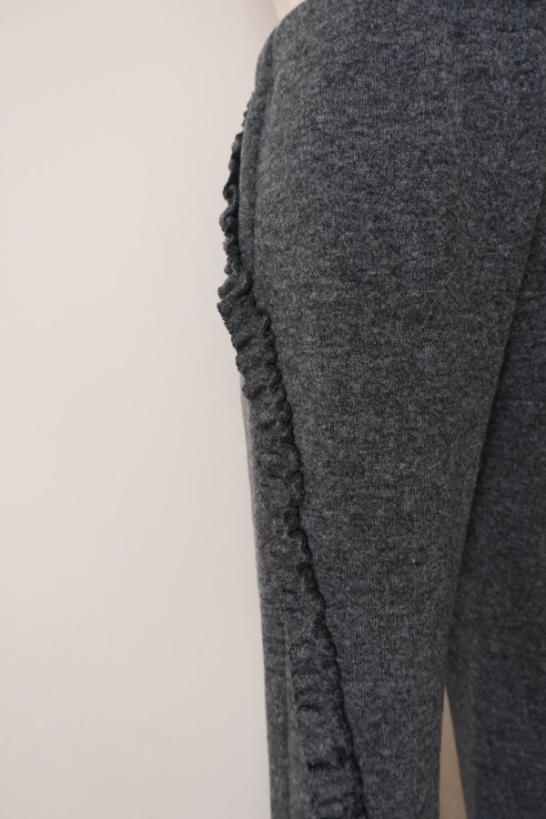画像5: naokitomizuka bonded knit frill pants grey (5)
