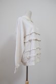 画像2: sister Vela Ruffle Polo Sweatshirt (2)