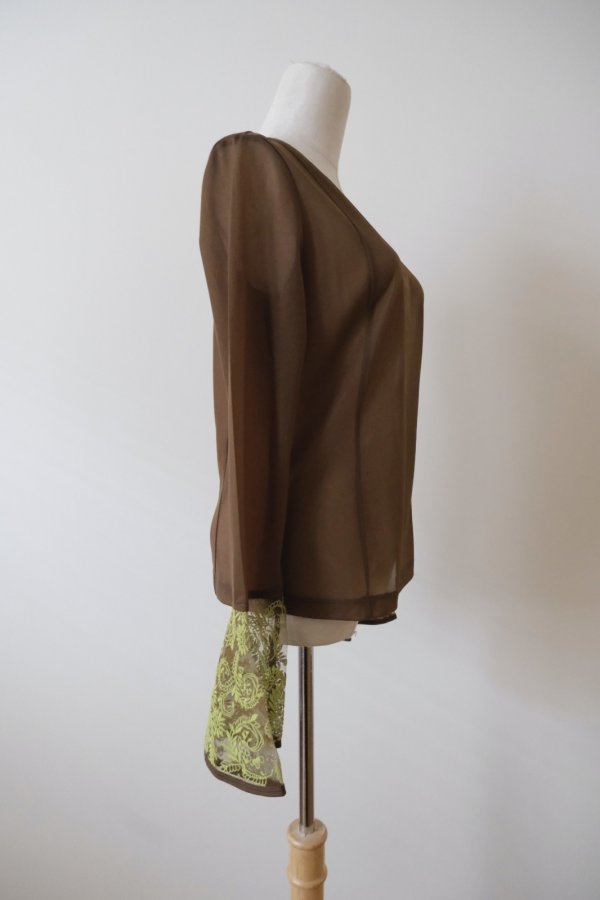 画像2: AOIWANAKA  レースカフスシアーカットソー brown (2)