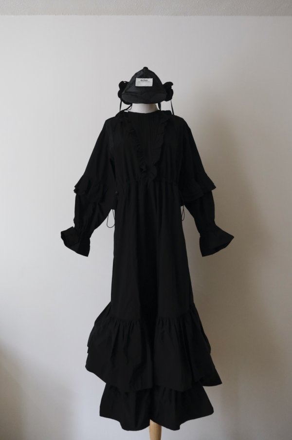 画像5: naokitomizuka (ナオキトミヅカ) Nylon ruffled dress  black (5)