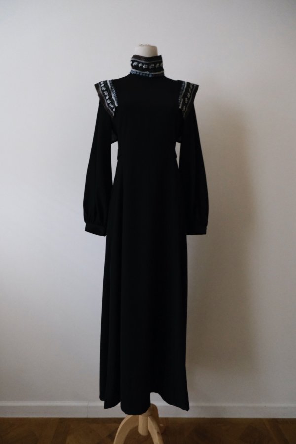 画像1: LOKITHO (ロキト）narrow emb switch dress (1)
