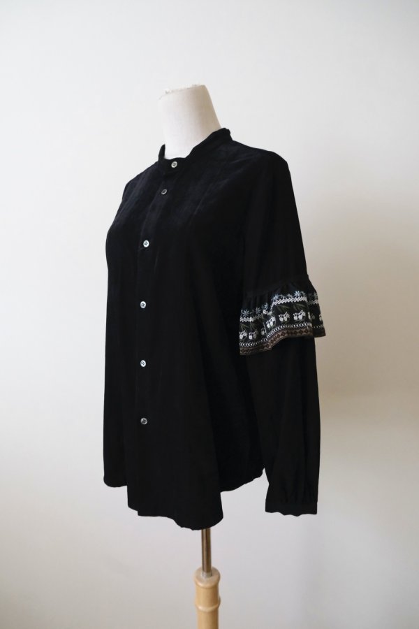 画像2: LOKITHO (ロキト）narrow emb shirt (2)