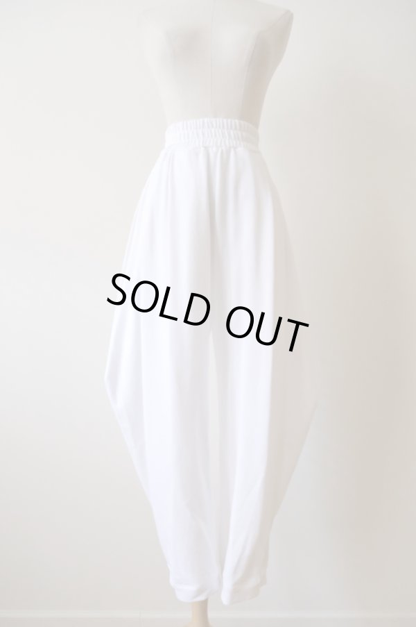 画像1: YUUNA ICHIKAWA  Sweat knees tuck pants  white (1)