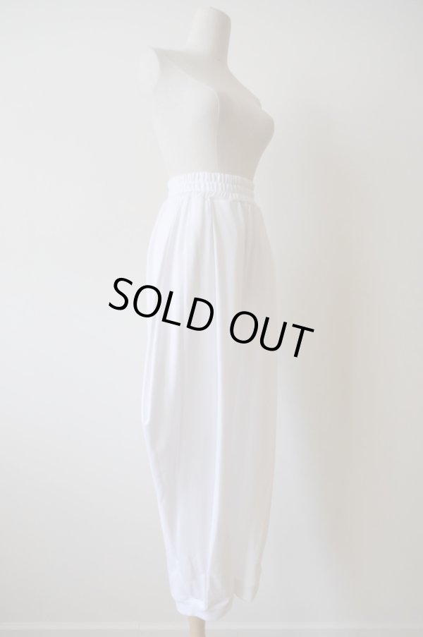 画像2: YUUNA ICHIKAWA  Sweat knees tuck pants  white (2)