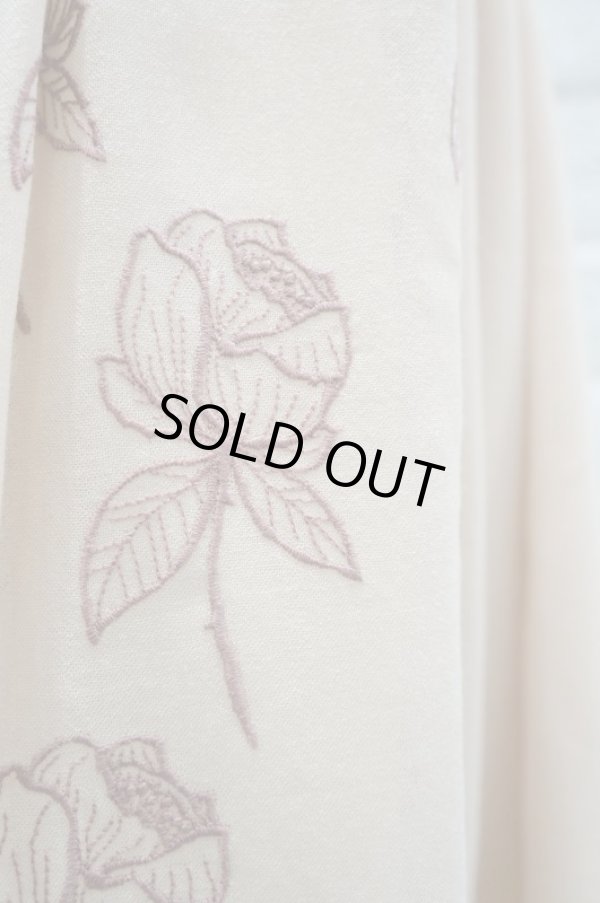 画像4: stastny su (シュチャストニースー)esper バラ刺繍スカート キナリ (4)