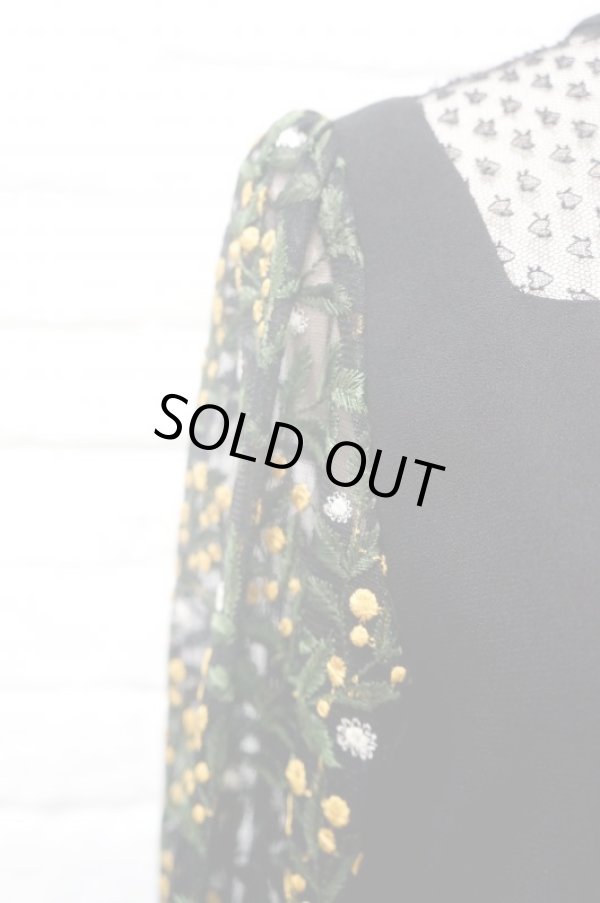 画像4: LOKITHO (ロキト) EMBROIDERY SLEEVE DRESS yellow (4)