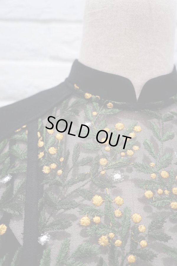 画像9: LOKITHO （ロキト）　EMBROIDERY FLARED DRESS ミモザ 刺繍ワンピース  yellow (9)