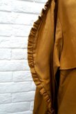 画像6: DECO depuis 1985 (デコ ドゥピュイイチキューハチゴー)  shoulder frill  coat camel (6)