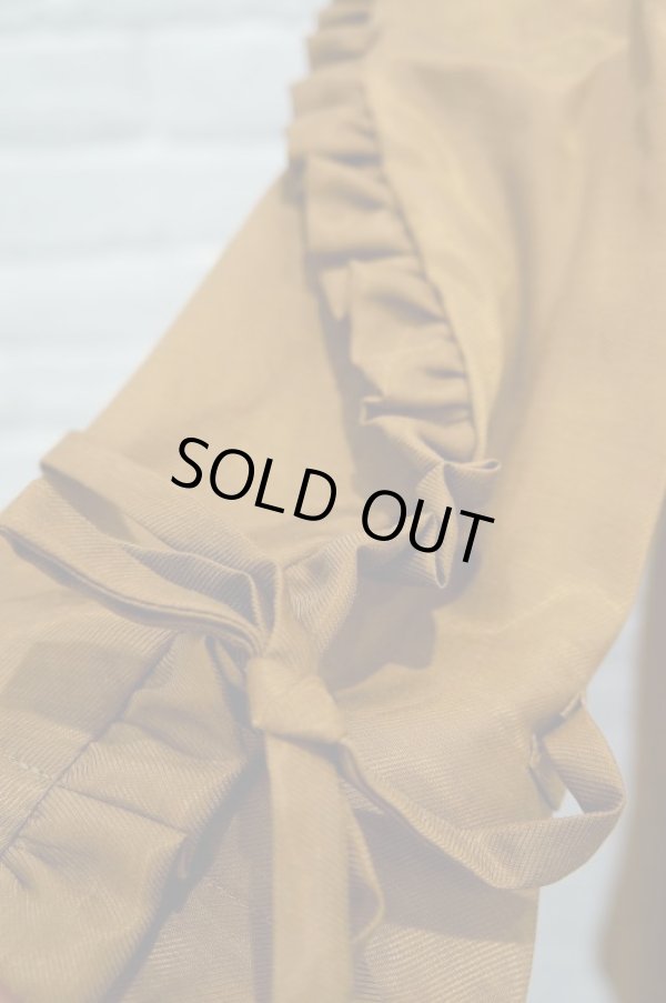 画像8: DECO depuis 1985 (デコ ドゥピュイイチキューハチゴー)  shoulder frill  coat camel (8)