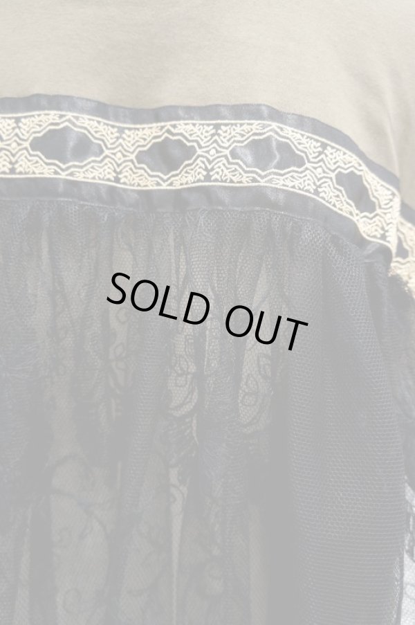 画像5: YuumiAria（ユウミアリア） ORIGINAL EMBROIDERY LACE T-SHIRT khaki (5)