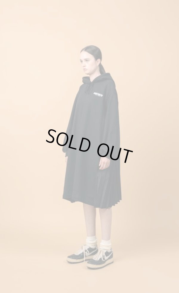 画像4: NON TOKYO BACK PLEATS SWEAT ONE-PIECE (black) (4)