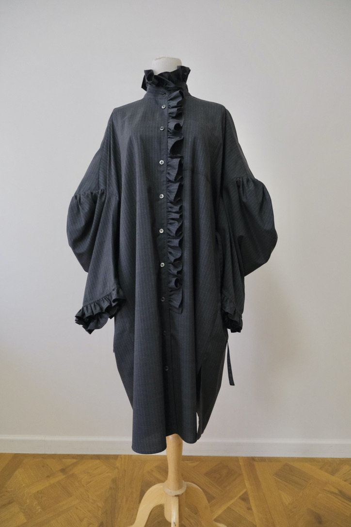 MIKIOSAKABE (ミキオサカベ) Ruffled One Piece Dark Gray