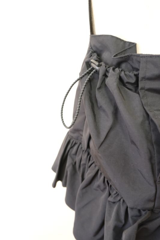 ノントーキョーNONTOKYO FRILL FIELD VESTBLACK